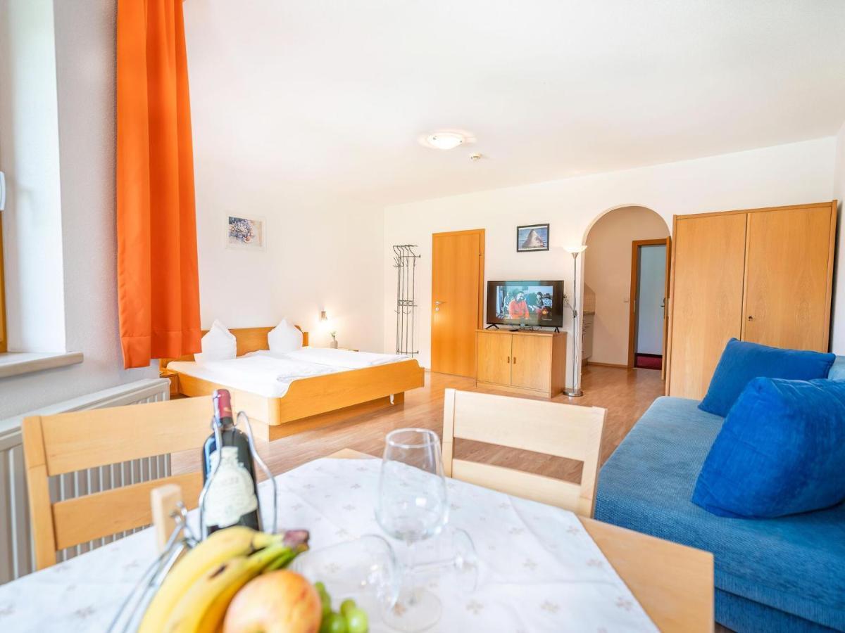 Lovely Apartment In Neustift Im Stubaital With Mountain View Bagian luar foto